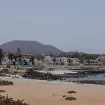 Poris 4 Beachfront Corralejo By Holidays Home