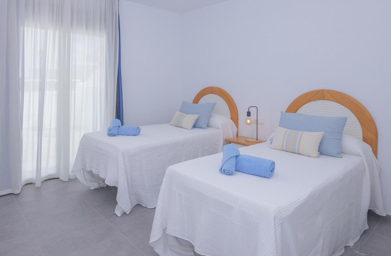Poris 4 Beachfront Corralejo By Holidays Home